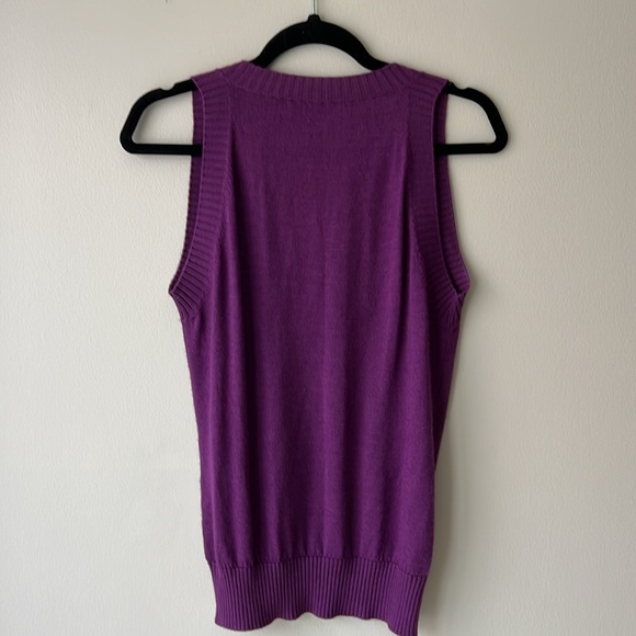 VTG D&G Cashmere Silk Sleeveless Deep V-Neck Top Shirt Knit Sweater Y2K Womens M - Picture 16 of 16